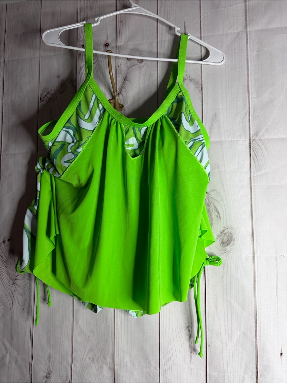 Women's Neon Green Flounce Tankini and shorts swim suit 2xl-1144 - Picture 9 of 10